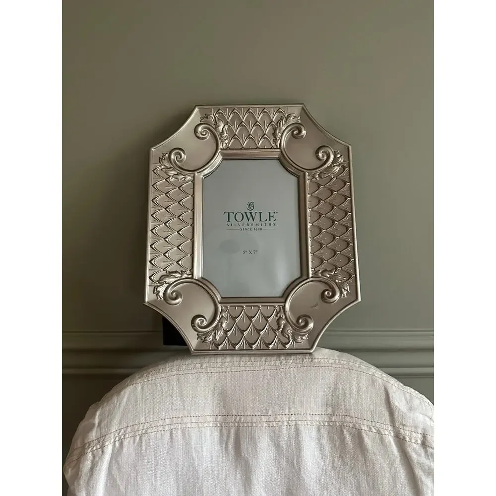 Vintage silver plate photo frame by Towle Silversmiths ornate metal 5x7”